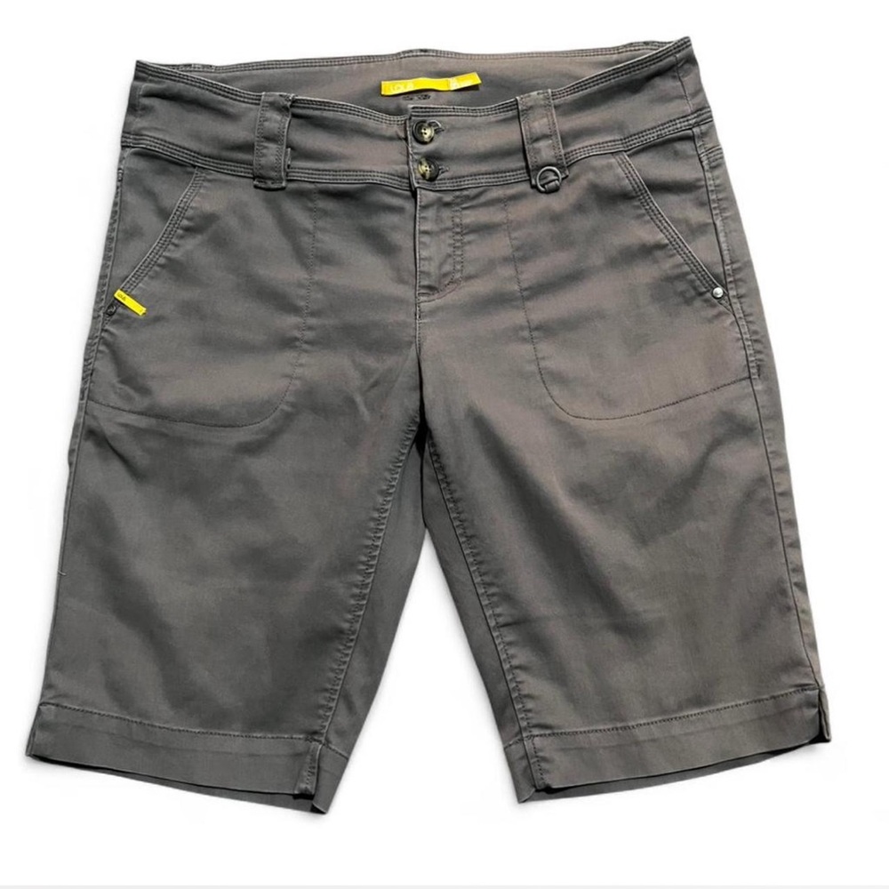 Lolë Gray Bermuda Shorts Size 10